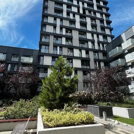 Garden Tower - 8 Min Do Centra, Garaz Praga
