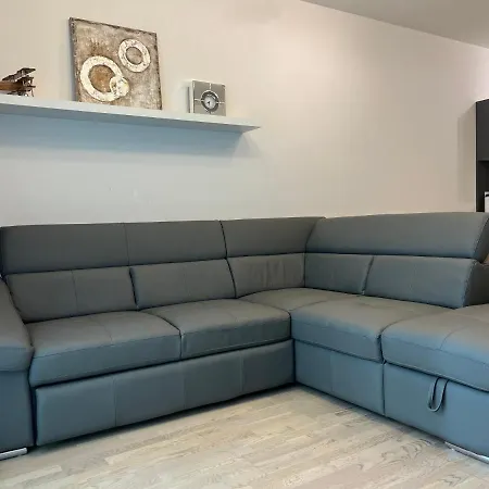 Garden Tower - 8 Min Do Centra, Garaz Apartamento *