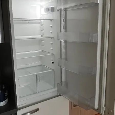Apartment Garden Tower - 8 Min Do Centra, Garaz *