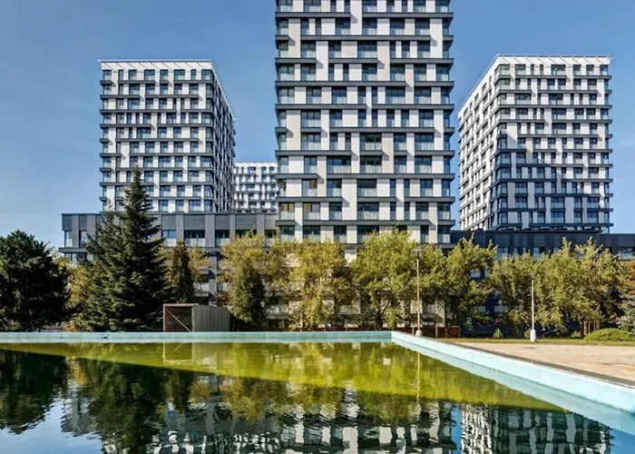 Garden Tower - 8 Min Do Centra, Garaz דירה