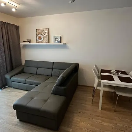 Garden Tower - 8 Min Do Centra, Garaz * Πράγα